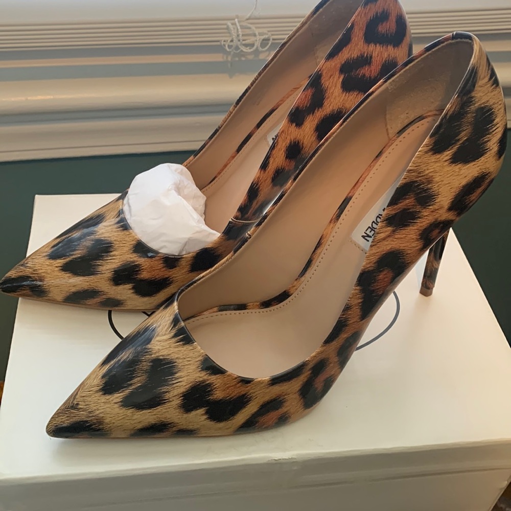 Steve Madden pumps